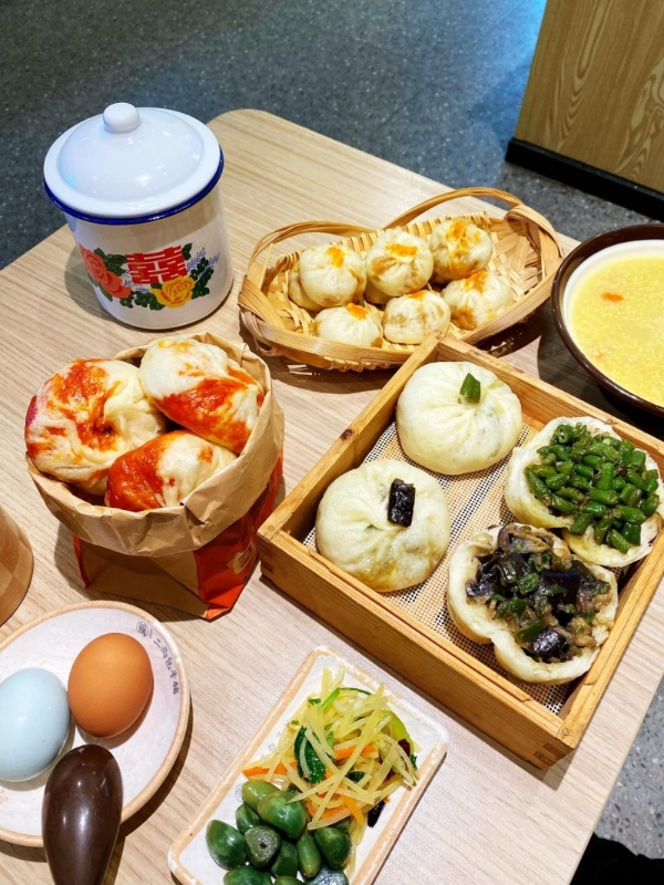 餐饮业“微利时代”的结构红利：笼宝禾二两包子铺如何切入早餐抗周期赛道？ 