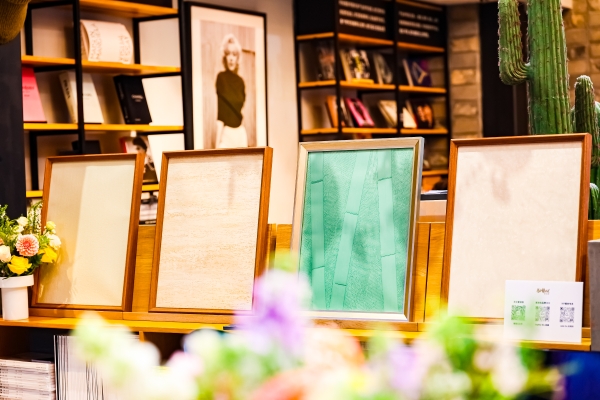 iLuvVivid 爱涂妆在沪举办“艺术家的万种可能”新年晚宴 