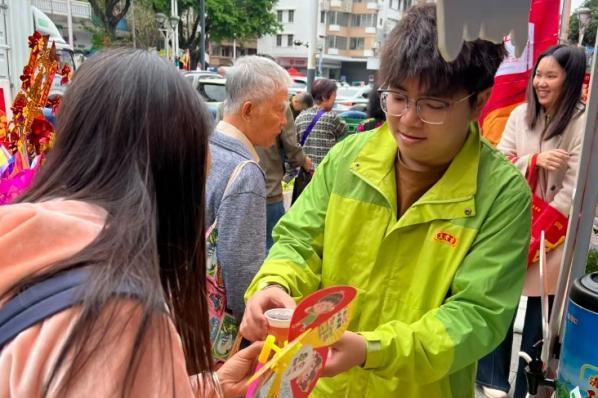 “行通济就选王老吉”王老吉药业赋能佛山元宵非遗盛会 