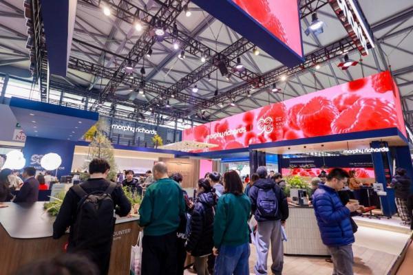 “时光淬炼，向新致远”摩飞90周年闪耀AWE2026:斩获艾普兰创新奖殊荣