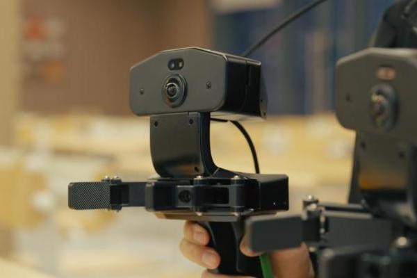 UMI领军企业鹿明AWE2026发布FastUMI Ego：全球首款无需建图的第一人称数采方案