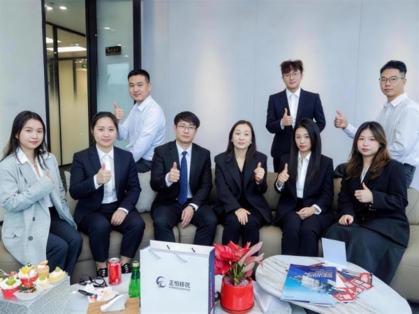 正恒移民荣获2025年度「最佳香港人才服务商」荣誉 