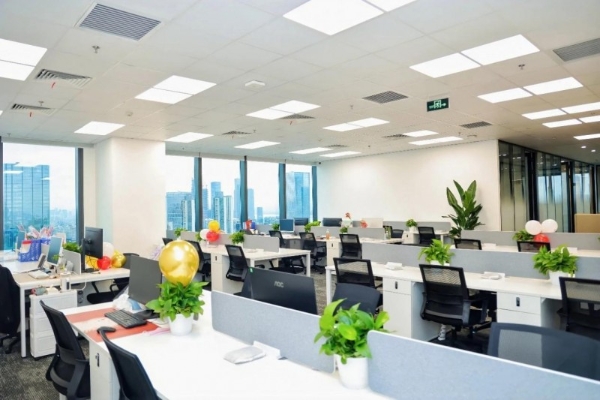 正恒移民荣获2025年度「最佳香港人才服务商」荣誉 