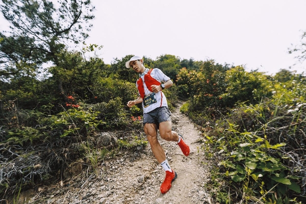 全力以赴，Salomon萨洛蒙2026黄金联赛中国系列赛竞逐黄岩九峰 