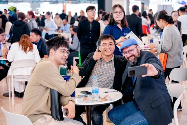 全链协同·价值共享 | 第33届胜芳国际家具博览会盛大启幕 