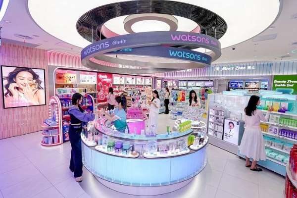 屈臣氏全新概念店「Watsons Studio」全国首店登陆上海环球港 