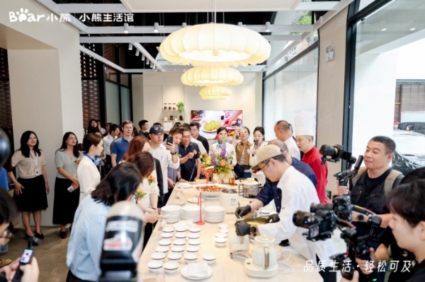 产业文旅添新景！全国首家体验店小熊生活馆进驻织梦园 