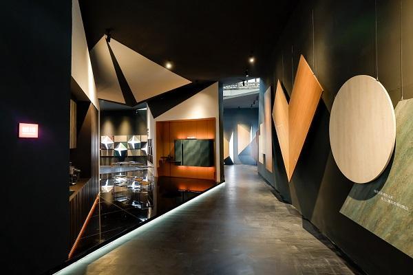 从“环保内卷”到“价值破界”，鹏鸿板材新品上市，重新定义行业新坐标 