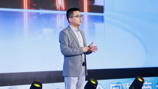 对话美的家用中央空调研发总监雷俊杰：48年小天鹅再出发，从健康洗护到健康空气的品牌进阶之路