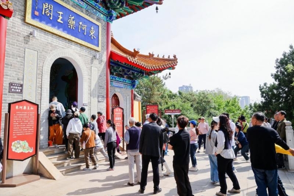 华润万家携手东阿阿胶溯源中国味，从乡土到万家让好物触手可及 