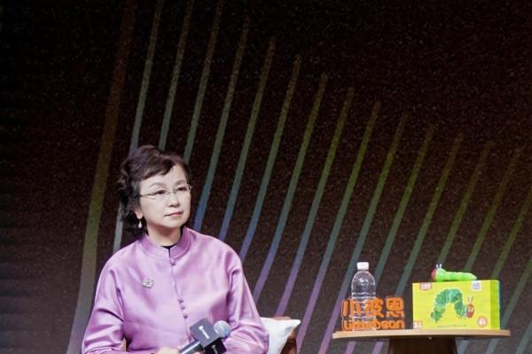 小彼恩亮相抖音“文字漫游计划”，共探AI时代阅读如何回归育人本质 