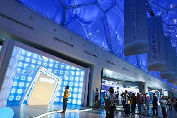 智能睡眠进入生态时代，慕思携手华为鸿蒙打造卧室“睡眠中枢” 