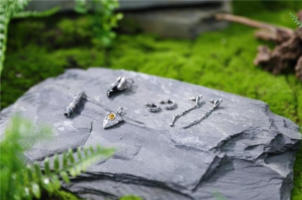 “老凤祥侏罗纪世界快闪” 现场！老凤祥侏罗纪世界联名首发 