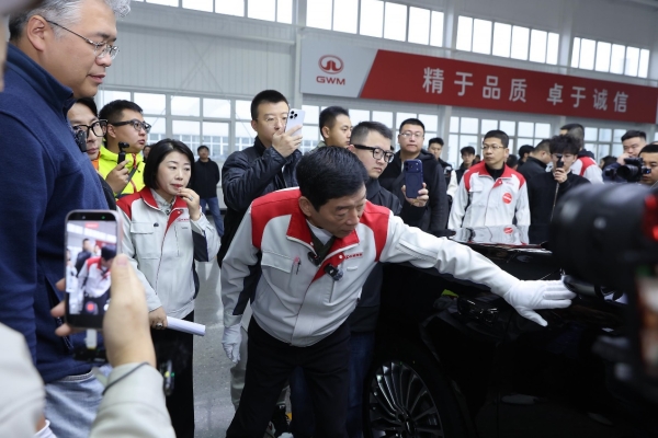 魏建军喊话“油耗多少就是多少” 长城欧拉5混动版重庆实测 