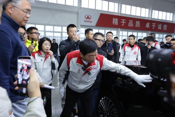 魏建军喊话“油耗多少就是多少” 长城欧拉5混动版重庆实测 