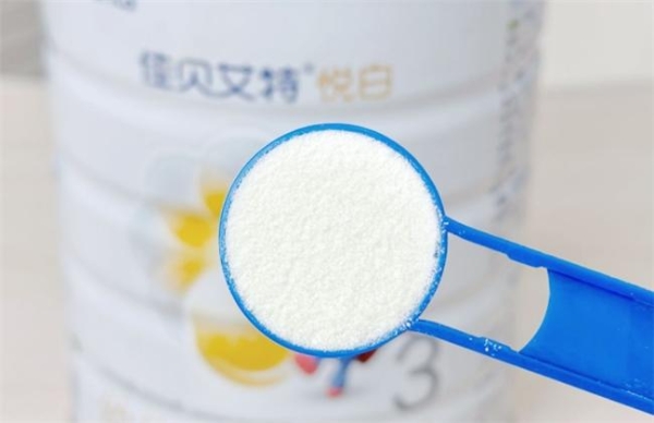 3段奶粉推荐 |好吸收+长个子，选羊奶粉还是牛奶粉？ 