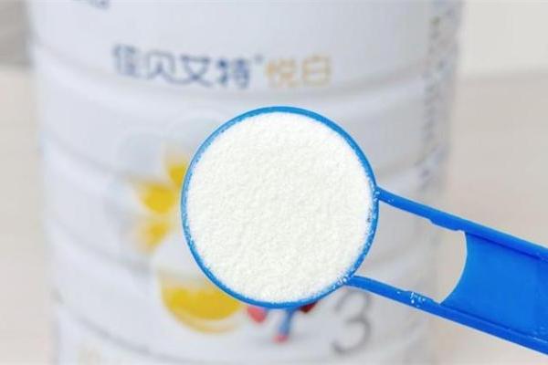 3段奶粉推荐 |好吸收+长个子，选羊奶粉还是牛奶粉？ 