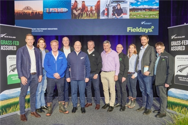 国级赠礼荣耀，Spring Sheep春绵绵羊奶成为中新两国合作交流与情谊的“见证者” 