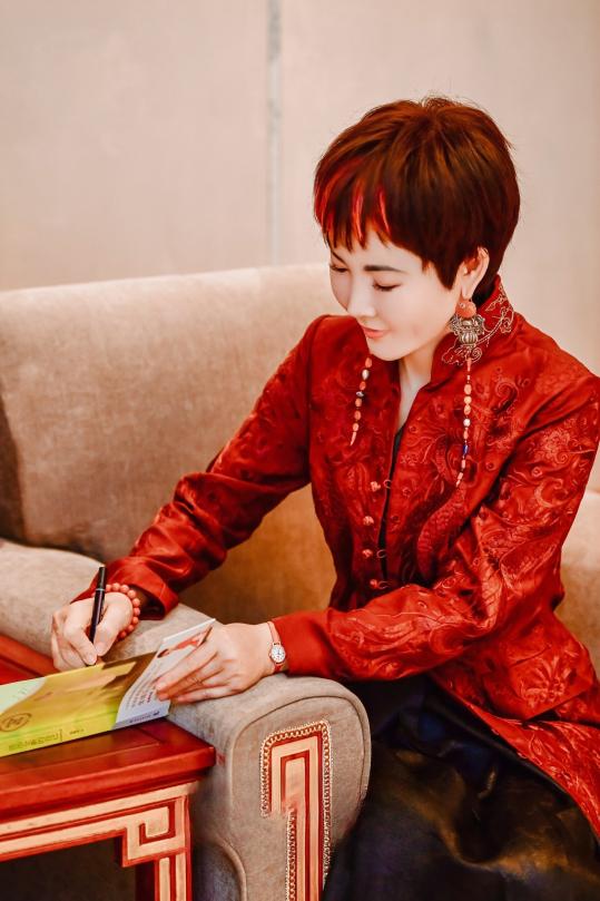 423世界读书日丨张德芬：在阅读中遇见真我，让成长照亮更多人 