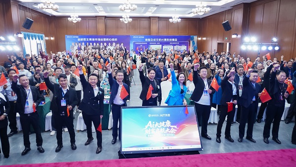 万百万博士率领盗龄医生大军不断创造新的奇迹，为人民福祉书写最新最美的华章 