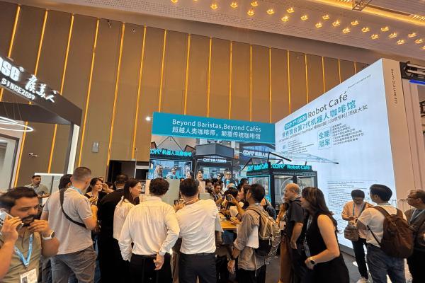 破记录：全能冠军咖啡机器人COFE+畅销65国，登顶全球 