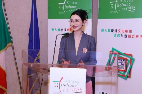 I-STARIS国际集团总裁吉古依卓女士鼎力支持意大利歌剧艺术家瓦伦蒂娜 