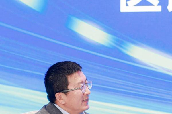 处方外流立法落地，齐鲁院店战略锚定行业转型方向 