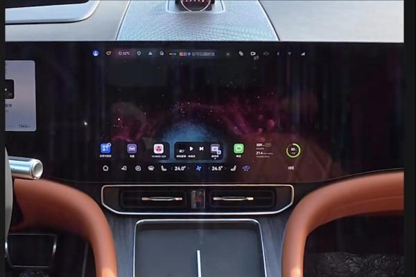 一句话连办三件事！全新车载小艺曝光，理解、记忆、情商全面进化 