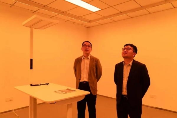美的照明联合复旦大学戴奇教授团队，共建任意光实验室 