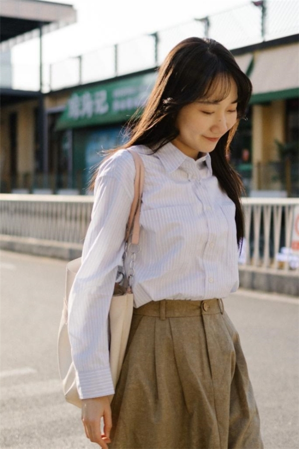 佳能EOS R50：颜值与实力并存，承包你的美好瞬间  