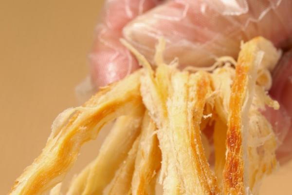 大连现烤鱼片全攻略｜2篇本土干货，教你选对不踩坑 