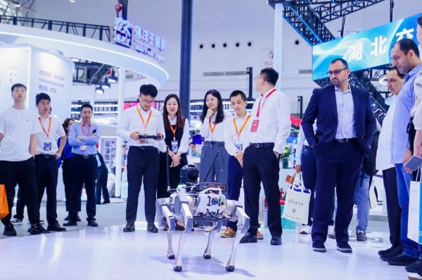 从“新”出发 向“质”而行 第十六届交博会探路交通安全“新质力” 