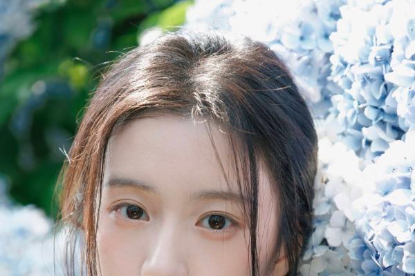 与其用AI替代演员，不如大胆启用新人 