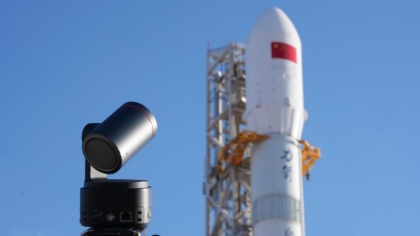 国产AI影像设备致敬七秩问天路——寻影 Tail 2 首拍火箭发射，见证中国航天高光时刻 