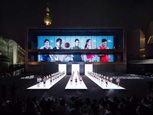 阿迪达斯全球创新发布会：「CLIMACOOL 未来美术馆」亮相上海 