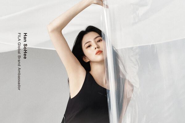 FILA 携手 WE11DONE 呈现首个联名系列，低糖朋克风演绎智酷美学 