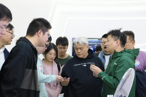 清华大学电子工程系到访天数智芯，共研通用 GPU发展，深化产学研协同创新 