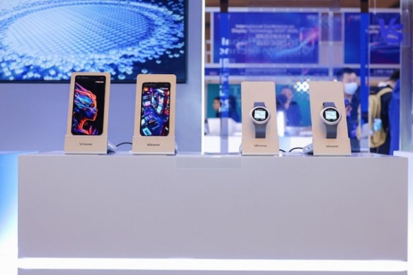 技术深、体验实、应用宽｜维信诺携多款创新成果亮相ICDT2026 