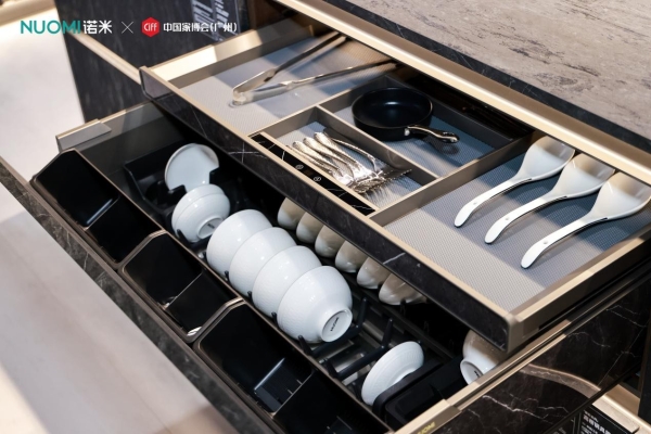 未来已来 | 诺米“星际飞碟”展馆登陆广州家博会，以科技重构高端全屋五金新境 