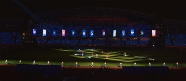 MOVA驭风者苏超刷新世界纪录，低空显示商业化迈入“屏显时代”里程碑 