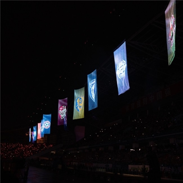 MOVA驭风者苏超刷新世界纪录，低空显示商业化迈入“屏显时代”里程碑 