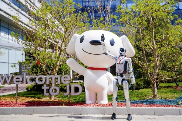 京东与荣耀签署战略合作协议 明确未来三年全渠道销售额破千亿目标 