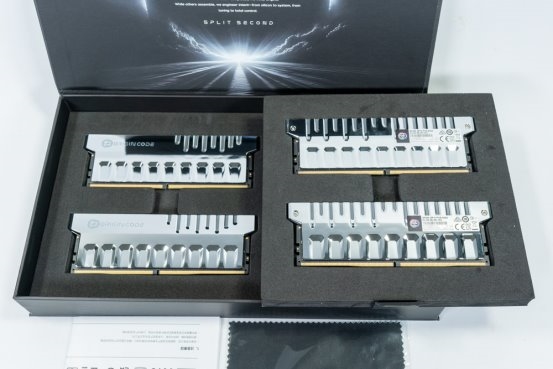 Techpowerup×ORIGIN CODE VORTEX DDR5-6000 CL26 192GB 独家评测 