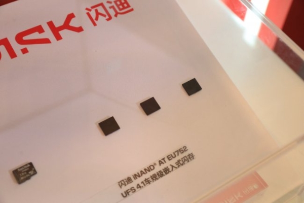 当算力狂奔，存储如何成为智能时代的关键设施 