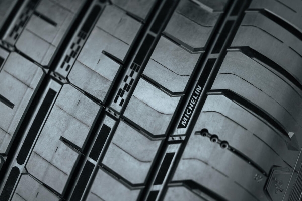 米其林浩悦5E与竞驰5E全新上市， 以技术创新定义绿色出行范式 