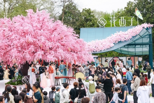 千年花朝在西湖重生，花西子让东方雅走进大众生活 