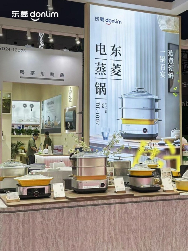 东菱高压植物奶机升级亮相深圳礼品展，高压乳化科技引爆现场试饮热潮