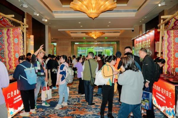 “红色昌都，振兴奋进” 2026年昌都嘎玛沟景区卡若文旅资源推介会-成都站圆满举行 