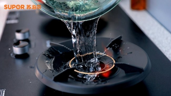 苏泊尔有钛防爆灶 F2重磅推出， 以“安全 2.0”终结灶具自爆痛点