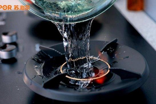 苏泊尔有钛防爆灶 F2重磅推出， 以“安全 2.0”终结灶具自爆痛点